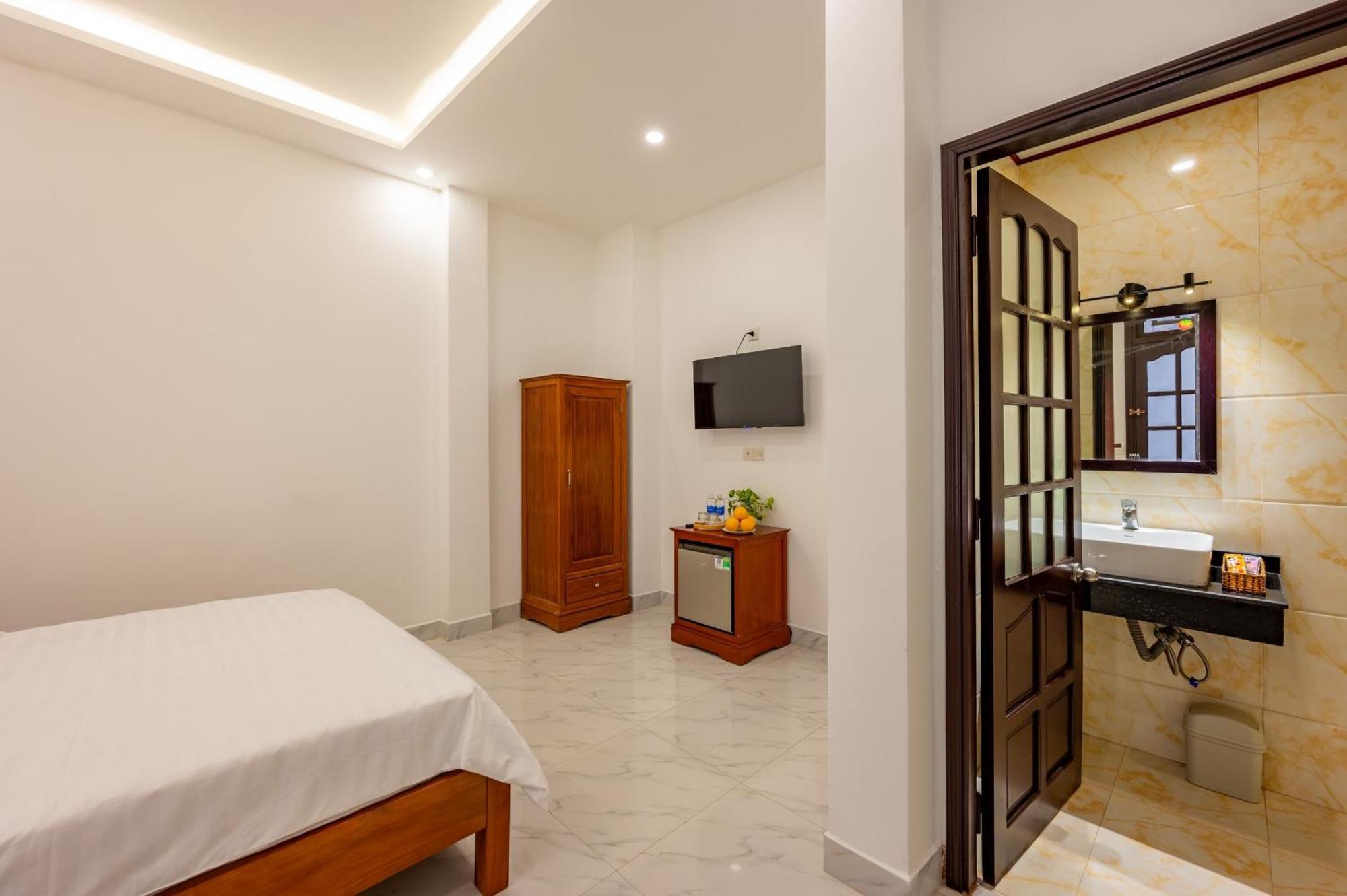 Golden Sun Hotel Хой Ан Екстериор снимка